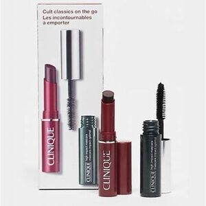 cult classic coquette beauty soft goth glam 90s supermodel Clinique black honey